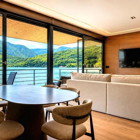 Perucac Villa *